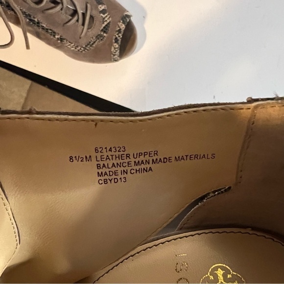 Trendy Snakeskin Isola Brea Suede Lace & Zip Heels Awesome For Any Season - Picture 2 of 10